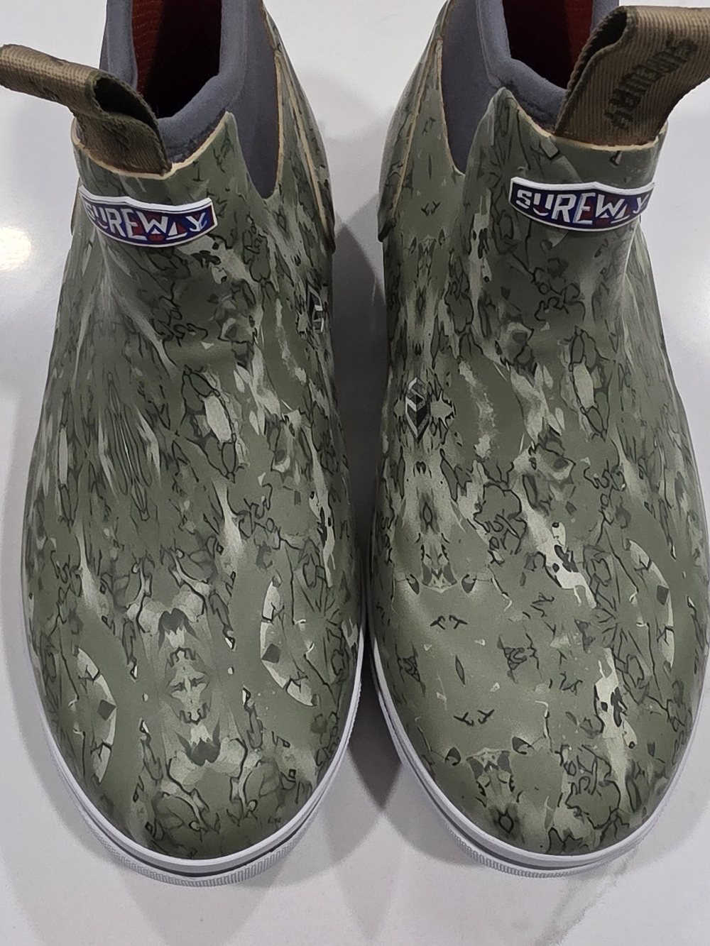 Sureway Men's Deck WaterBoots Olive Camo Slip-On Shoes Mens Size 7 Womens Size 9